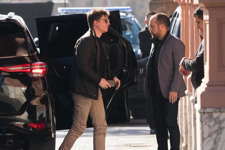 Javier Milei encabeza este martes la primera reunión de la mesa política tras la derrota electoral: quiénes participan