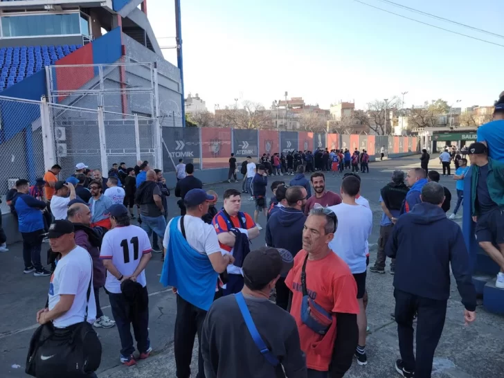 Crisis en Boedo: San Lorenzo quedó acéfalo y la oposición pide que se adelanten las elecciones Crisis en Boedo: San Lorenzo quedó acéfalo y la oposición pide que se adelanten las elecciones