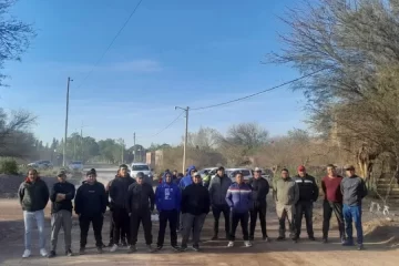 Vecinos de Guandacol cortaron una ruta del proyecto sanjuanino Vicuña