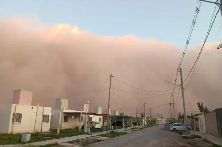 Alerta por vientos fuertes en San Juan para este viernes 24: qué zonas afectará y desde qué hora