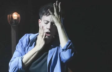 Roberto Peloni, protagoniza de El Brote: “Trabajamos para hacer un proyecto feliz y eso nos devolvió desde el primer día” 