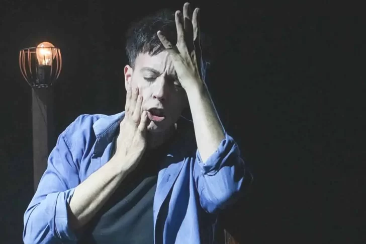 Roberto Peloni, protagoniza de El Brote: “Trabajamos para hacer un proyecto feliz y eso nos devolvió desde el primer día” 