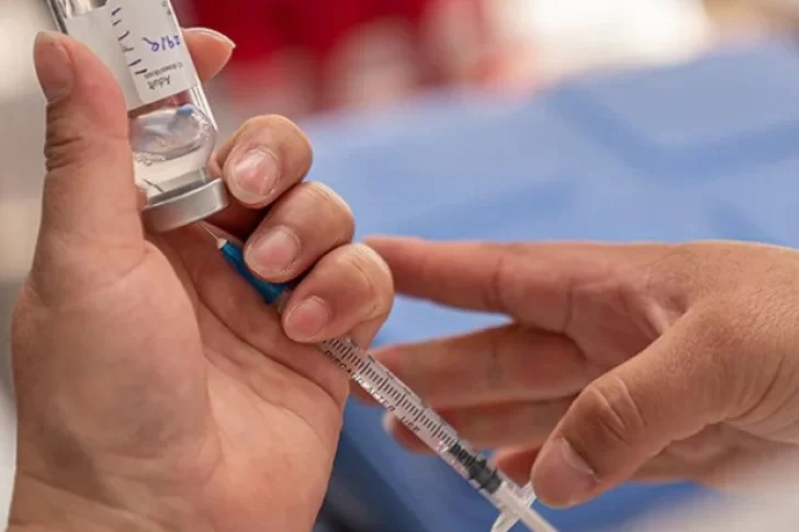 Ajustan dosis de vacuna para frenar el sarampión