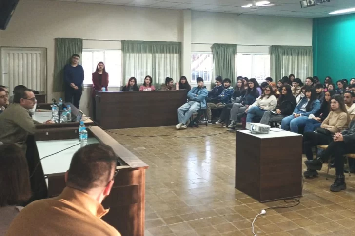 La Justicia local da otro paso para el uso de la IA, ahora para acelerar los procesos