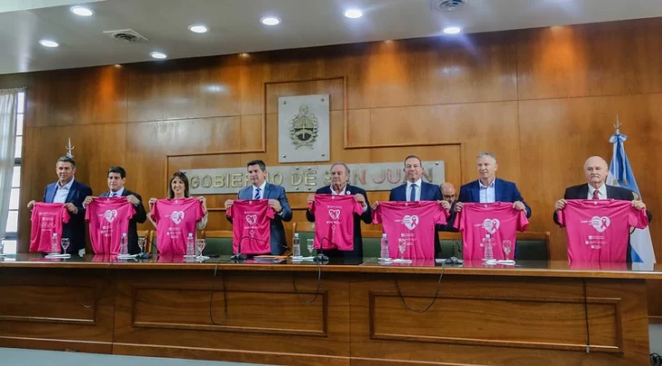 En el mes de concientización sobre el Cáncer de Mama, presentaron la XIII Caminata en San Juan