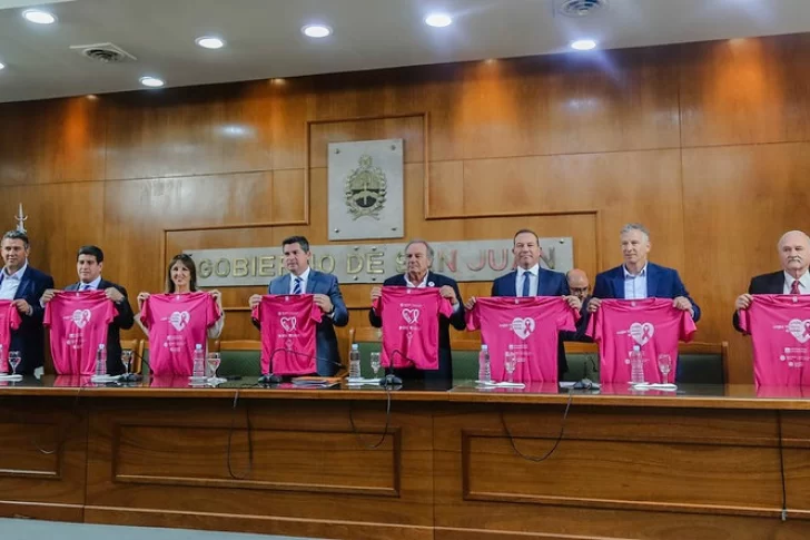 En el mes de concientización sobre el Cáncer de Mama, presentaron la XIII Caminata en San Juan