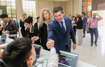 Orrego, presente en el Primer Congreso Provincial sobre Inteligencia Artificial aplicada a la Educación