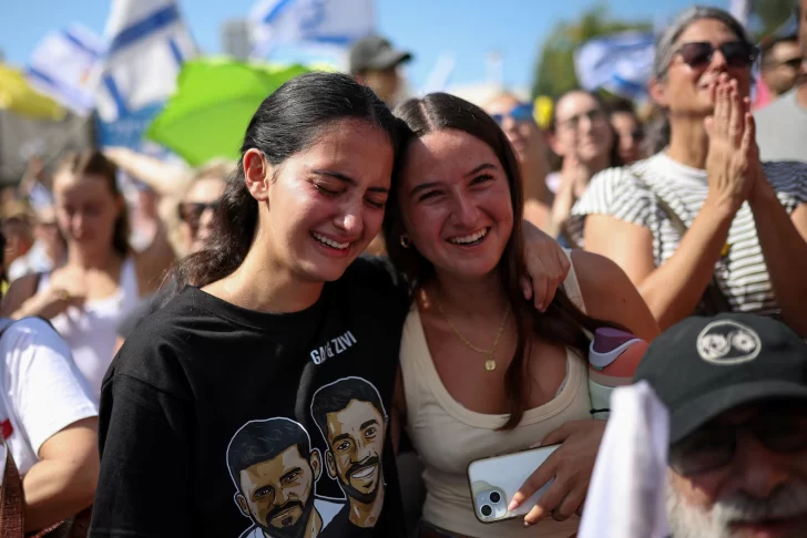 2025-10-13T112025Z_1884221818_RC2XAHAJF72J_RTRMADP_3_ISRAEL-PALESTINIANS-HOSTAGES-728x486