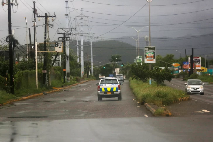 2025-10-28T163400Z_218842171_RC2WKHAK4KL5_RTRMADP_3_STORM-MELISSA-728x485 2025-10-28T163400Z_218842171_RC2WKHAK4KL5_RTRMADP_3_STORM-MELISSA-728x485