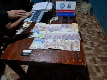 Villa Krause: cayeron con cocaína, marihuana y dinero en efectivo durante un allanamiento Villa Krause: cayeron con cocaína, marihuana y dinero en efectivo durante un allanamiento