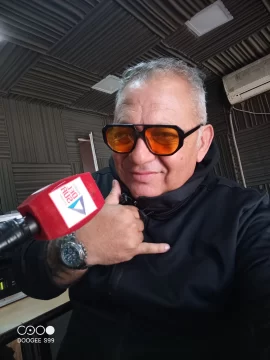 525942834_726238336988623_411696420336335581_n-546x728