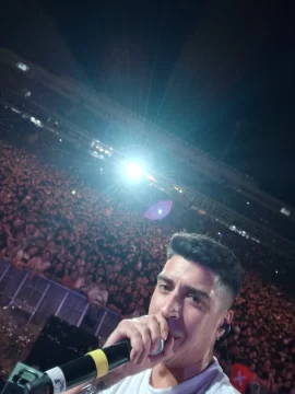 555967091_24819760147617842_772264471948437872_n-546x728