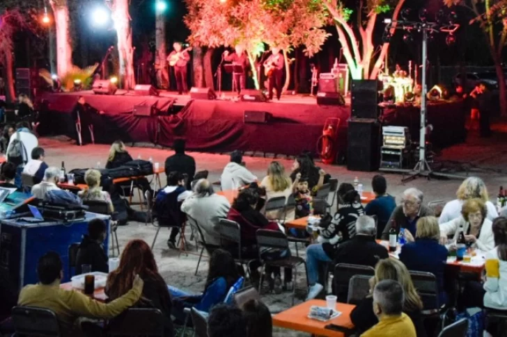 A pura peña, la Cuyanía volverá a celebrar en el Auditorio Juan Victoria