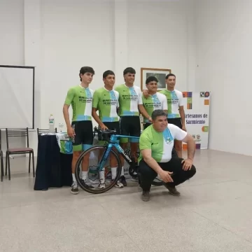 Sarmiento escribió más historia con su primer equipo de ciclismo apuntando a las grandes carreras