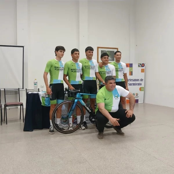 Sarmiento escribió más historia con su primer equipo de ciclismo apuntando a las grandes carreras