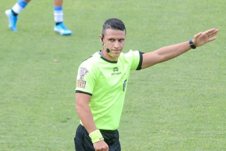 Andrés Gariano, un árbitro con el que nunca ganó, será el juez del clásico para San Martín