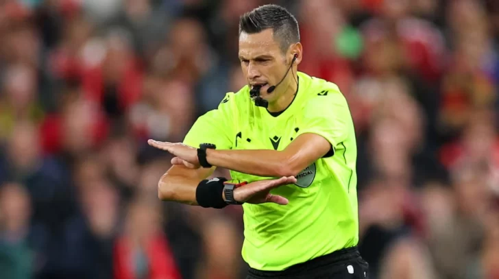 Un árbitro “riguroso y tarjetero”, el designado para dirigir la final del Mundial Sub 20 entre Argentina y Marruecos