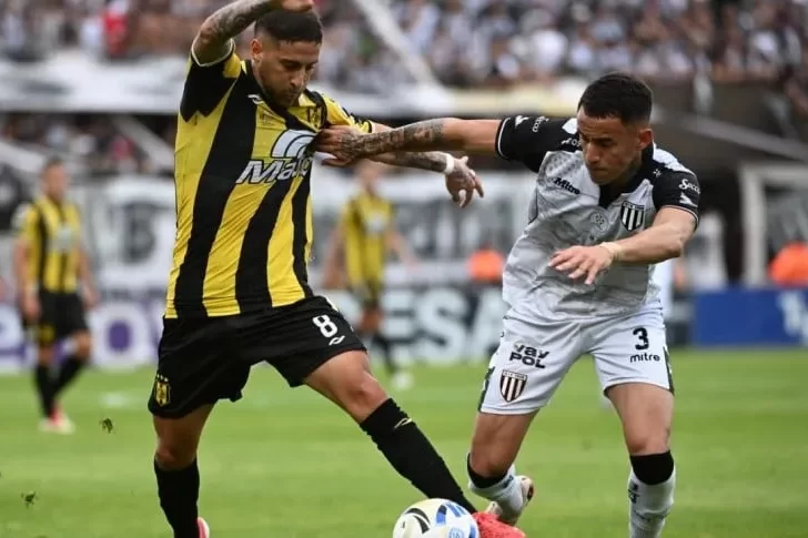 Gimnasia de Mendoza venció a Deportivo Madryn por penales y ascendió a la Liga Profesional