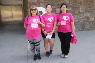 Si participaste de la caminata contra el cáncer de mama, buscate Si participaste de la caminata contra el cáncer de mama, buscate