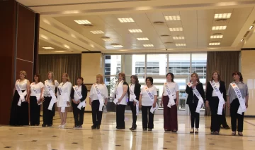 Compañerismo y nerviosismo en el primer encuentro oficial entre las candidatas a Reina de Personas Mayores 2025 Compañerismo y nerviosismo en el primer encuentro oficial entre las candidatas a Reina de Personas Mayores 2025