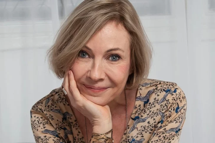 Inés Estévez: “’El hombre inesperado’ es un espacio de resistencia en un momento de tanta velocidad, de celulares, de inmediatez, de chistes fáciles”