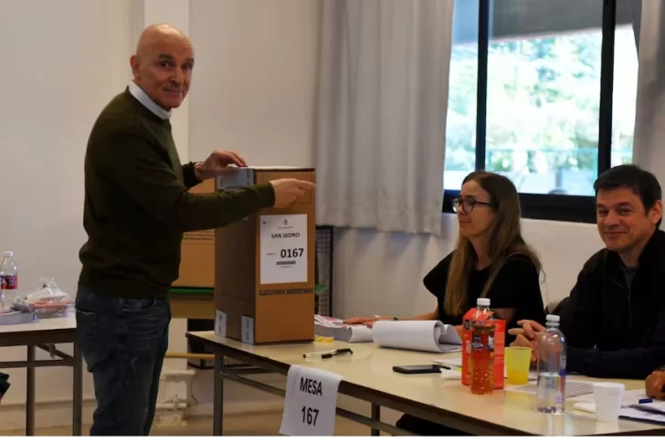 Después de su frustrada candidatura, votó José Luis Espert: “Vengo con mucha tranquilidad”