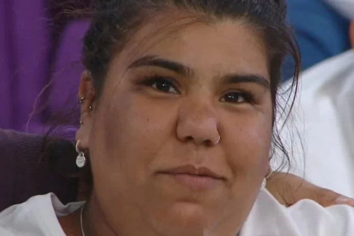 Escándalo por fotos de Camilota en bikini