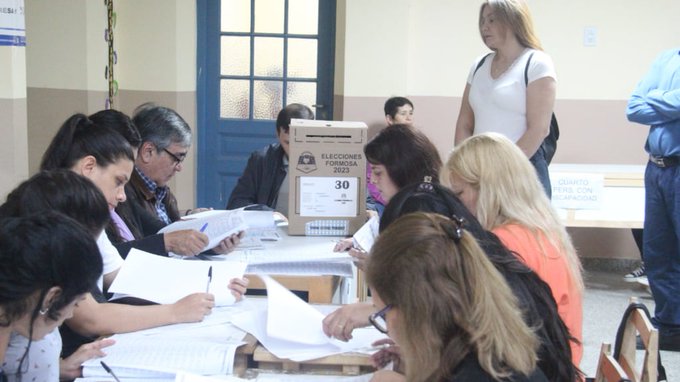 Cuánto les pagan a las autoridades de mesa en las elecciones de octubre 2025