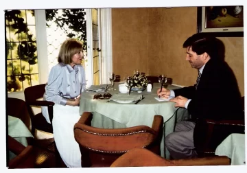 El día que Isabel Perón, en misa, pidió al cura que sacara del templo a Patricio Kelly