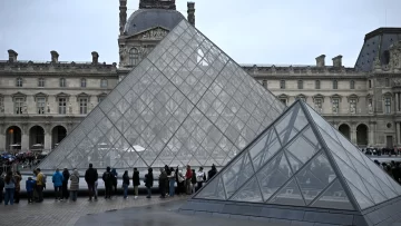 Jefa del Louvre culpa a cámaras de seguridad del robo de 102 millones de dólares en joyas Jefa del Louvre culpa a cámaras de seguridad del robo de 102 millones de dólares en joyas
