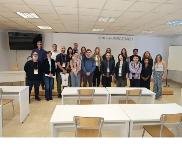 Periodistas extranjeros visitaron la Bodega de la UCCuyo, en Mendoza Periodistas extranjeros visitaron la Bodega de la UCCuyo, en Mendoza