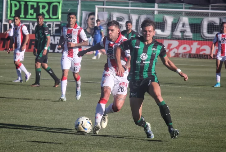 La tarde que el Pueblo Viejo se transformó en un infierno para San Martín que no pudo con Instituto La tarde que el Pueblo Viejo se transformó en un infierno para San Martín que no pudo con Instituto