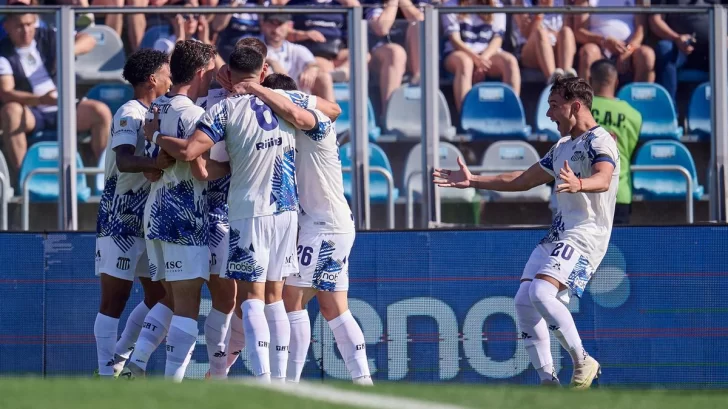 Sobre el final ganó uno de los rivales directos de San Martín por la permanencia Sobre el final ganó uno de los rivales directos de San Martín por la permanencia