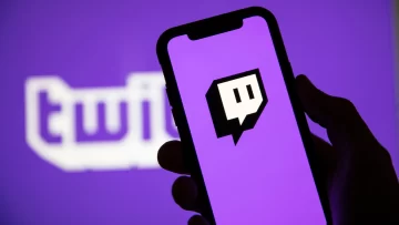 Una streamer transmitió el nacimiento de su bebé y el CEO de Twitch entró al video y participó en el chat
