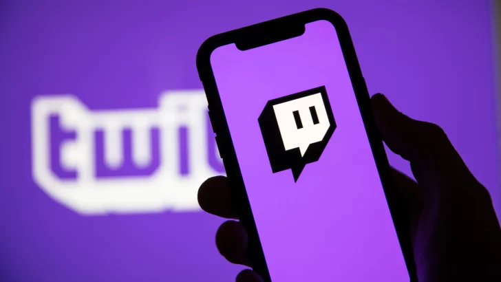 Una streamer transmitió el nacimiento de su bebé y el CEO de Twitch entró al video y participó en el chat