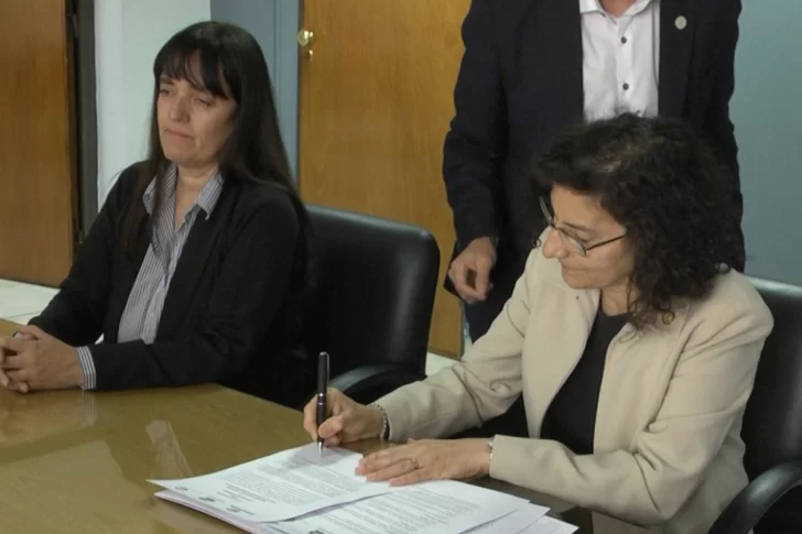 La UNSJ y el municipio de San Martín trabajarán juntos para ayudar a los estudiantes secundarios a terminar y continuar los estudios