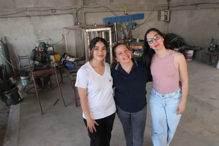 WhatsApp-Image-2025-10-16-at-2.05.09-PM-1-728x485