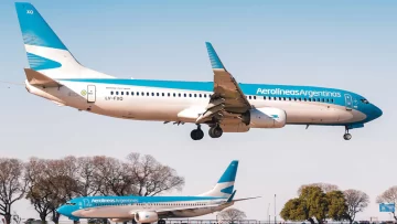 Aerolíneas Argentinas retiró preventivamente ocho aviones tras la falla en el vuelo con destino a Córdoba Aerolíneas Argentinas retiró preventivamente ocho aviones tras la falla en el vuelo con destino a Córdoba