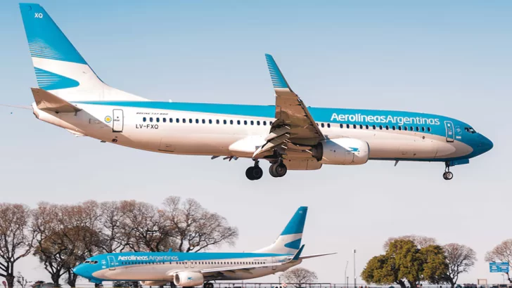 Aerolíneas Argentinas retiró preventivamente ocho aviones tras la falla en el vuelo con destino a Córdoba Aerolíneas Argentinas retiró preventivamente ocho aviones tras la falla en el vuelo con destino a Córdoba