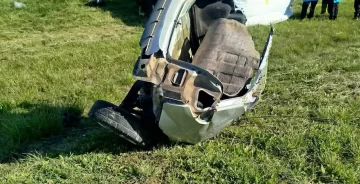 Un niño de dos años murió en un terrible accidente: el auto quedó partido en dos