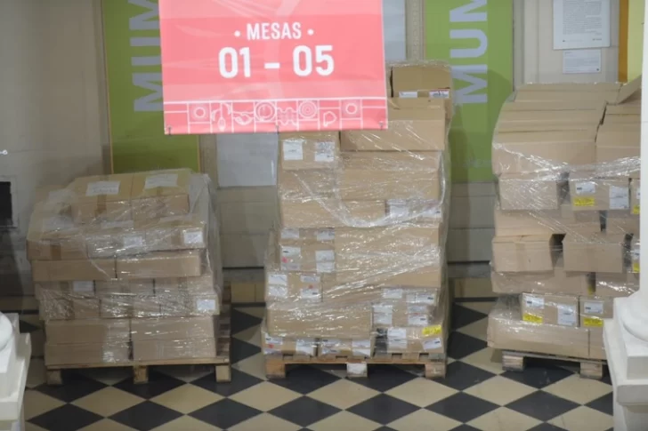 Cuánto costaría reimprimir las boletas sin la cara de José Luis Espert para las elecciones del 26 de octubre