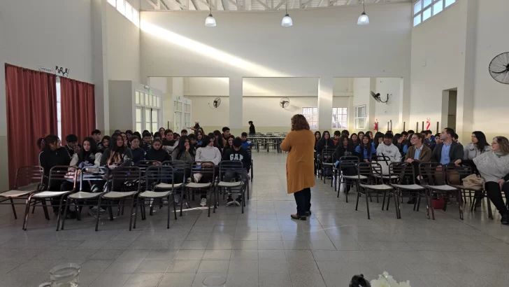 charla-sarmiento-728x410