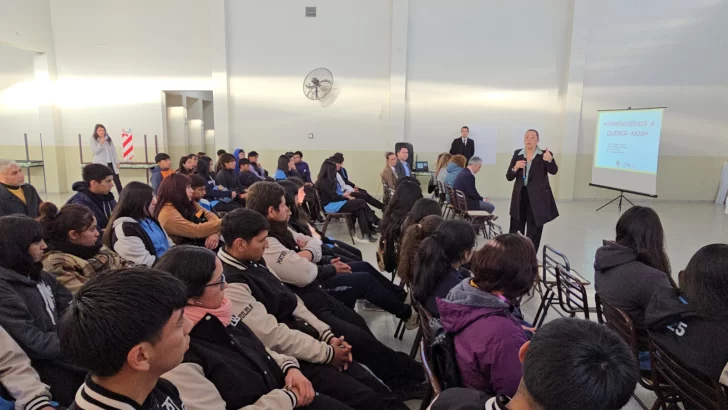 La Justicia invita a los estudiantes a realizar un mural para decir no a la violencia: enteráte cómo participar