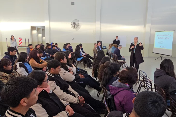 La Justicia invita a los estudiantes a realizar un mural para decir no a la violencia: enteráte cómo participar