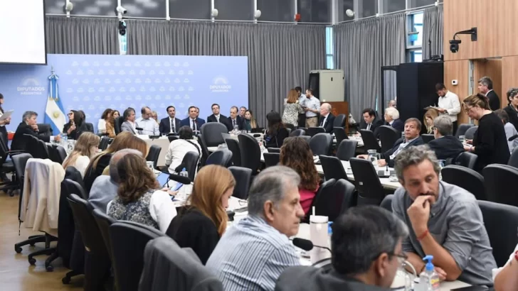 El Gobierno incluirá en el Presupuesto 2026 una reforma laboral con subas por empresa El Gobierno incluirá en el Presupuesto 2026 una reforma laboral con subas por empresa