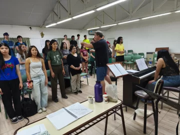 Primera gira artística internacional del Coro Preuniversitario de la Facultad de Filosofía: dará conciertos en distintos lugares de Chile