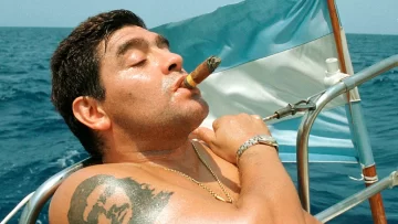 Los amores de Diego Maradona: las madres de sus hijos, los romances apasionados y las historias que no salieron a la luz Los amores de Diego Maradona: las madres de sus hijos, los romances apasionados y las historias que no salieron a la luz