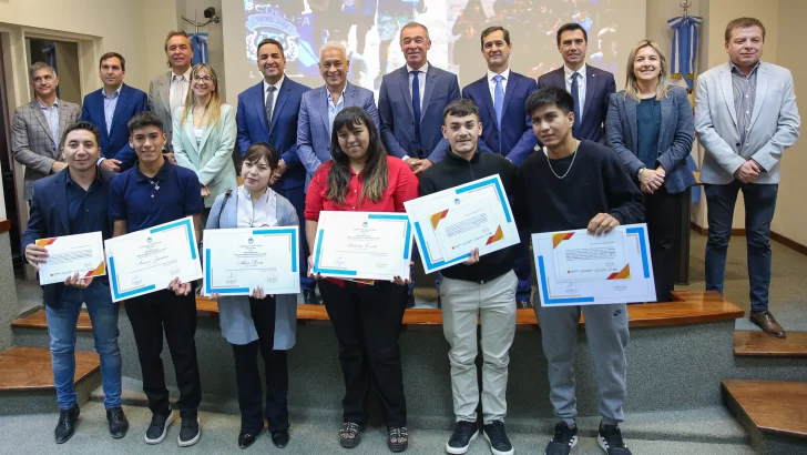 Este año, son 5 los jóvenes que recibirán un reconocimiento por sus valores y acciones destacadas