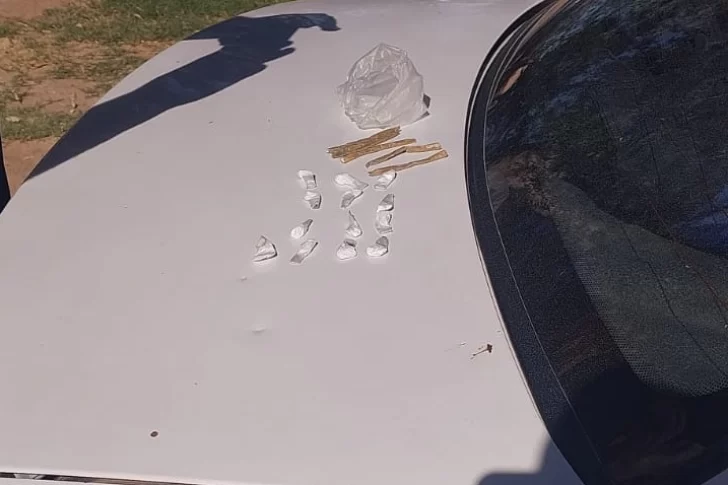 Intentó ingresar con cocaína y marihuana a una cancha en Albardón y fue detenido