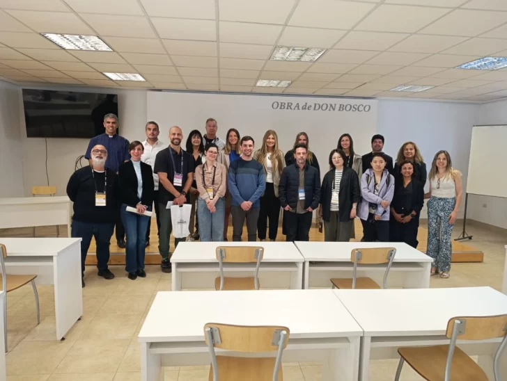 Periodistas especializados extranjeros visitaron la Bodega Don Bosco de la UCCuyo, en Mendoza Periodistas especializados extranjeros visitaron la Bodega Don Bosco de la UCCuyo, en Mendoza